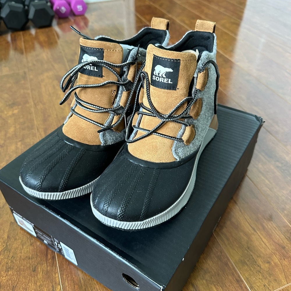 SOREL Women's Out N About III Classic Boots Waterproof